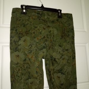 Nine West Vintage America floral pants size 6/28